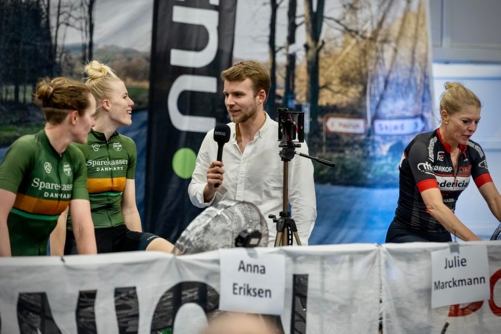 In person commentators