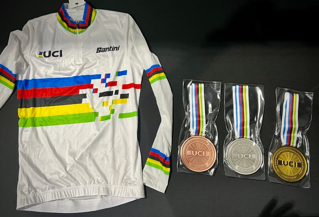 2024 UCI Cycling Esports World Championship jersey and medals