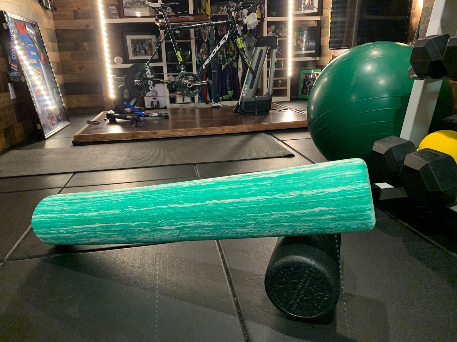 foam rollers in a gym