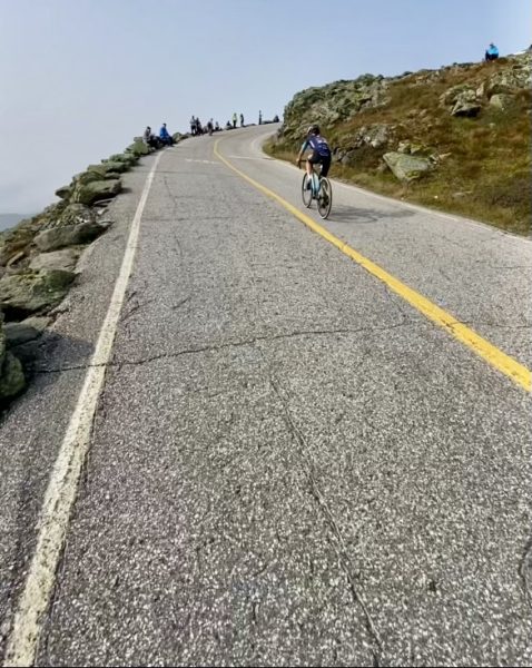 Cycling Esports Racers Win Mt. Washington - Kulchinsky climbing