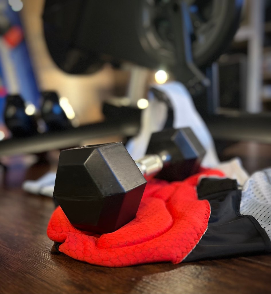 LEVEL Velo indoor cycling clothing