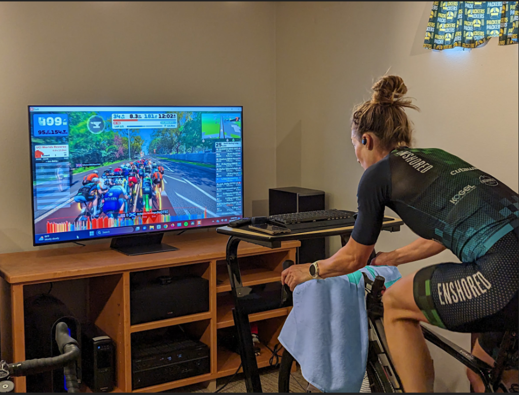 Elite racer Liz Van Houweling Challenges in the World of Cycling Esports